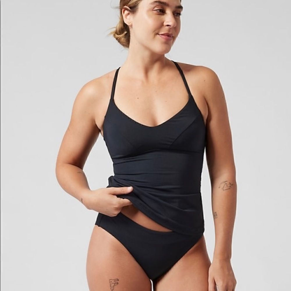 NWT Athleta Triangle Tankini Medium Black D/DD